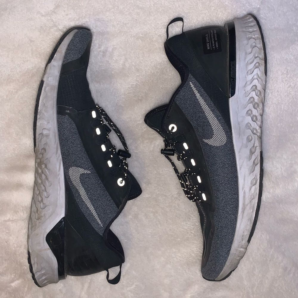 Nike Odyssey React Shield